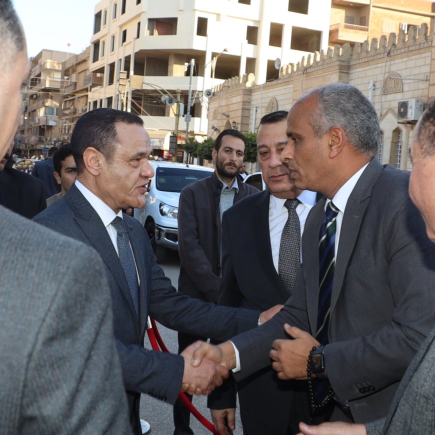 محافظ كفرالشيخ يقدم واجب العزاء في وفاة نائب رئيس محكمة النقض