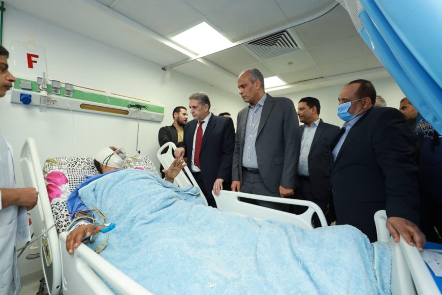 محافظ كفرالشيخ يزور مصابي حادث الطريق الدولي الساحلي بمستشفى برج البرلس المركزي