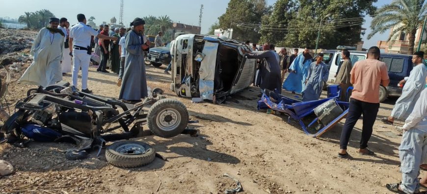 حادث مروع بطريق أسيوط الزراعي يسفر عن جثتين و 12 مصاب